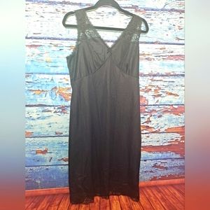 Vintage Mel-Lin full slip BLACK Sz 38